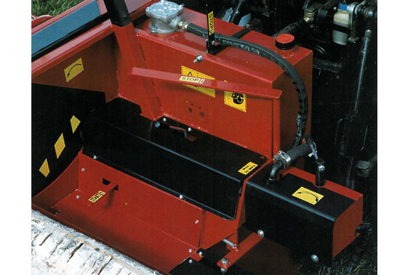 Polyvalent sawing machine